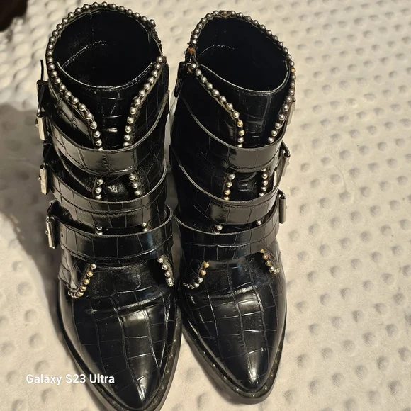 Studded, block heel boots - Picture 3 of 9